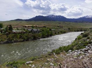 605 Scott St, Gardiner, MT 59030