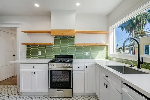 Floor plan 633 N Rampart Blvd