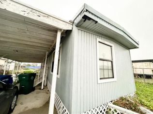 945 Behmann St, Corpus Christi, TX 78418