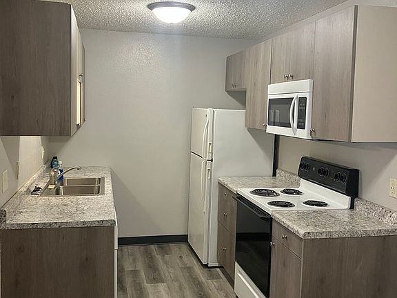 2nd image of 1218 3rd St NE APT 3