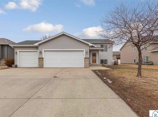 2240 Fairbanks Dr, North Mankato, MN 56003
