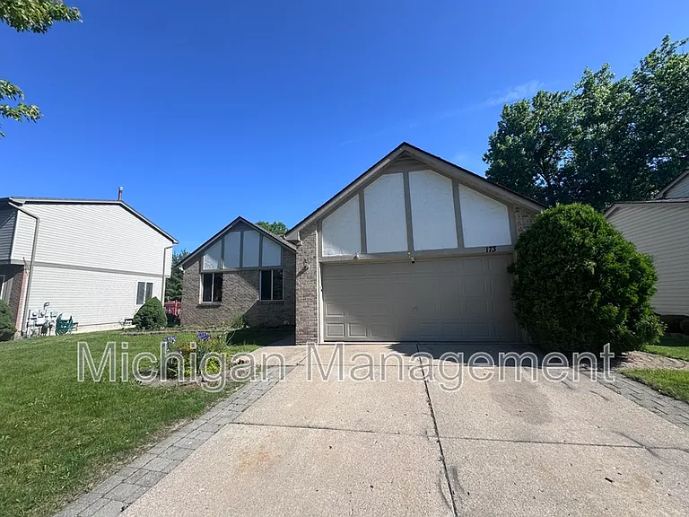 173 Algansee Dr — Photo 54