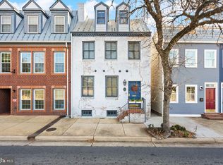 214 S Henry St, Alexandria, VA 22314