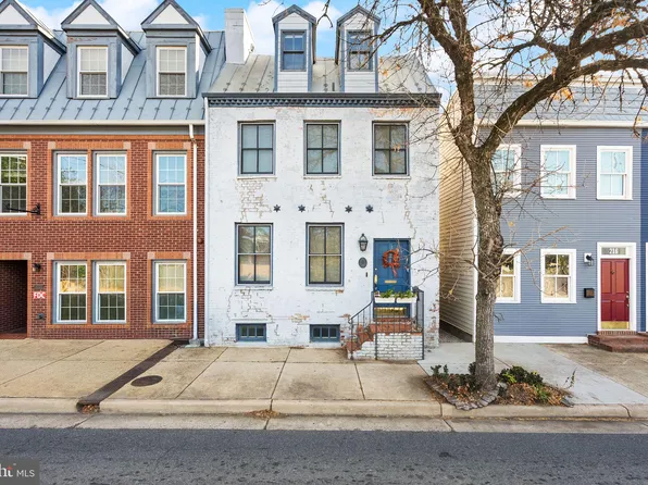 214 S Henry St, Alexandria, VA 22314