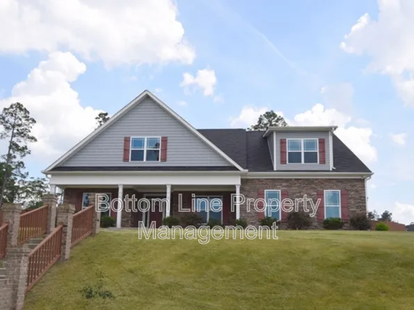 22 Pelican Ct, Sanford, NC 27332