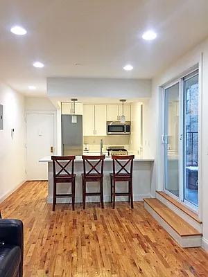 Rented by Uptown Flats LLC | media 20