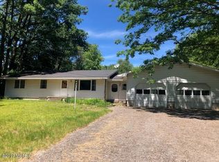 5960 W Decker Rd, Ludington, MI 49431