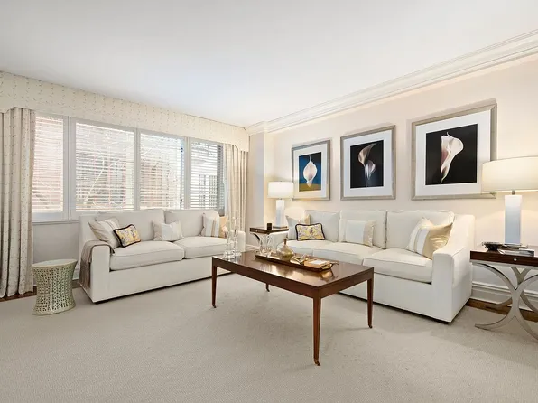 10 E 70th St APT 2B, New York, NY 10021