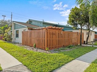 1100 Manor Dr, Palm Springs, FL 33461