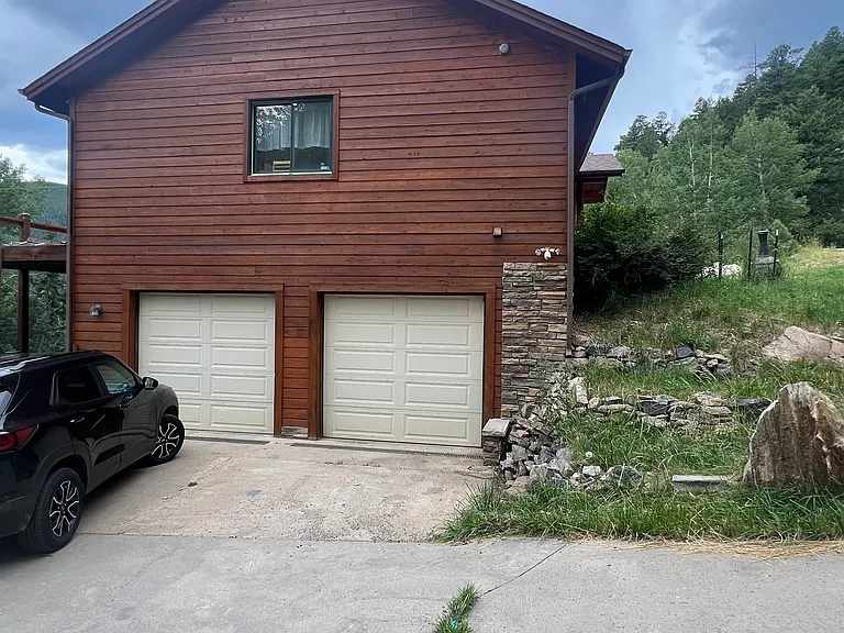 Snyder Mountain Rd — Photo 18