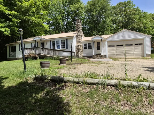 120 Second Crown Point Rd, Barrington, NH 03825