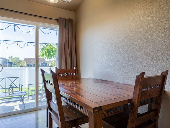 C1 - Dining Room 1.jpg