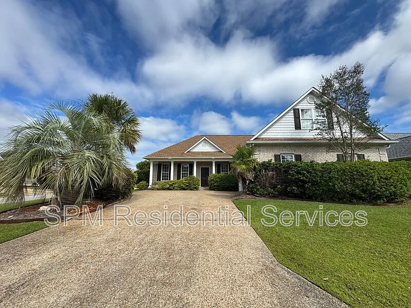 5 bed, 3.0 bath, 2744 sqft, $2,995 — Photo 2