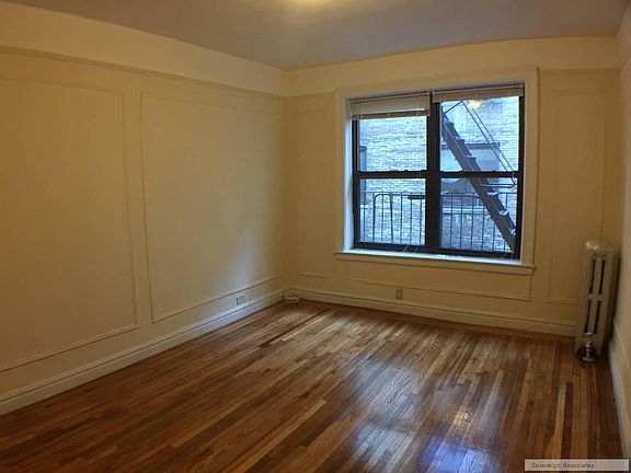 4th image of 56 Bennett Ave APT 4L