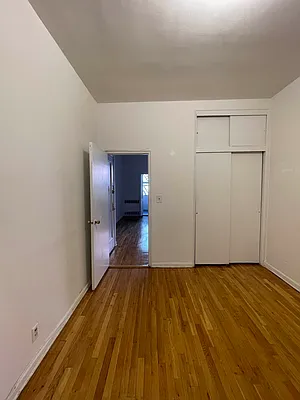 Rented by Eric Goodman Realty Corp | media 10