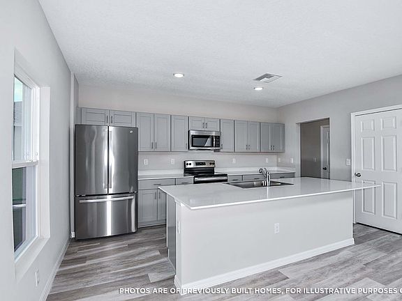 Catalina - SoHo Chic Interior