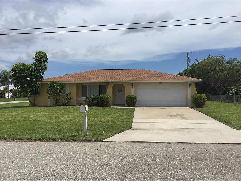 334 SE 32nd St
