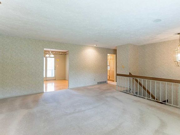 5th image of 3446 Birkenhead Dr