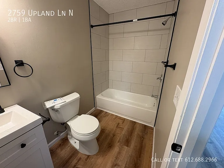 2759 Upland Ln N — Photo 8