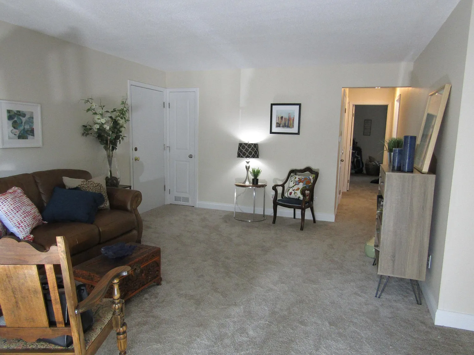 Forest Ridge Apartments — Photo 1