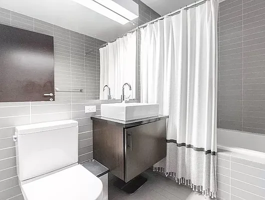 Sold by LEVEN Real Estate | media 6