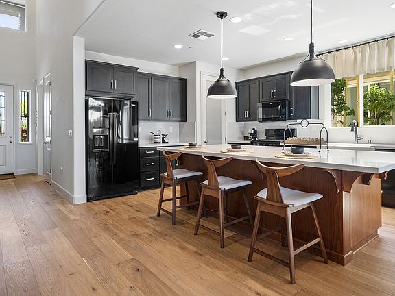 407-longhorn-way.46717.phr.005.web