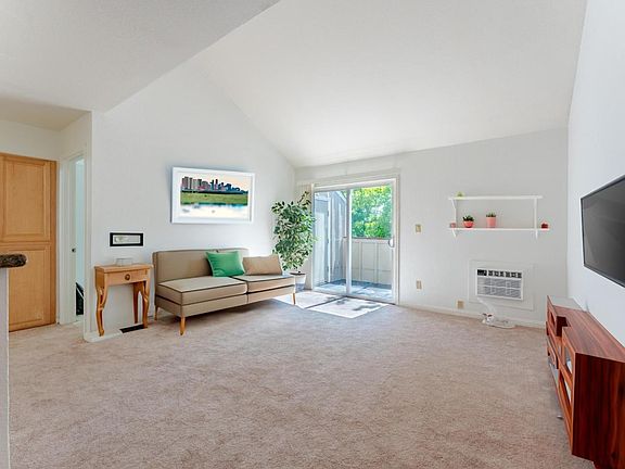 5th image of 141 Monte Verano Ct
