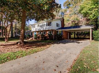 6901 Bonavie Cres, Charlotte, NC 28215