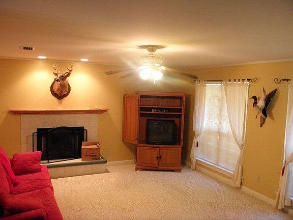 2nd image of 9270 Schley Ct