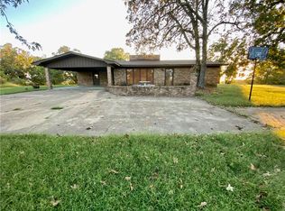 23386 224th St, Panama, OK 74959