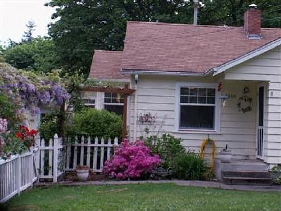 1st image of 2608 110th Ave E