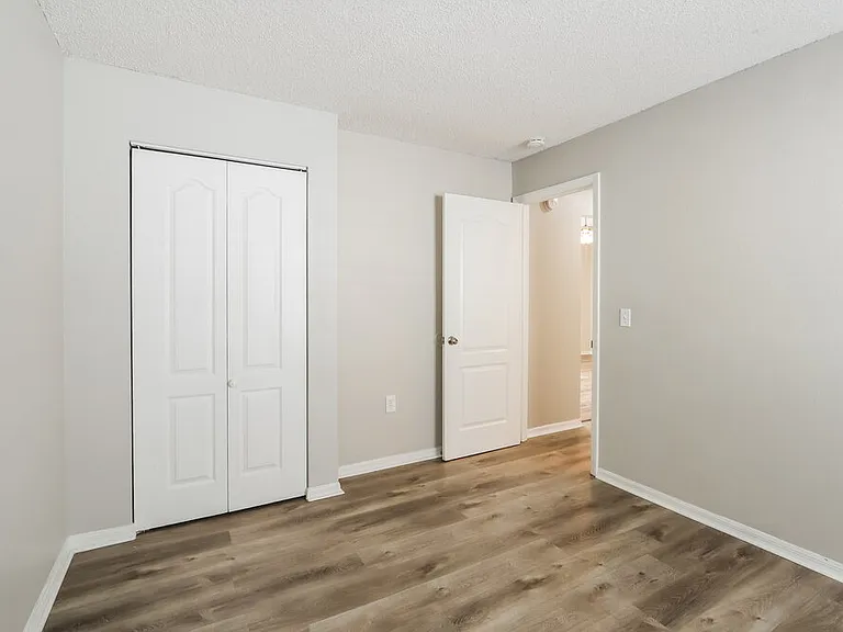 1023 Malletwood Dr — Photo 12
