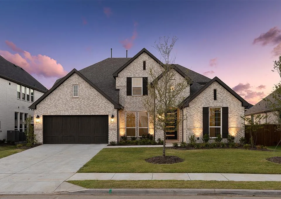 2380 Rainforest Dr