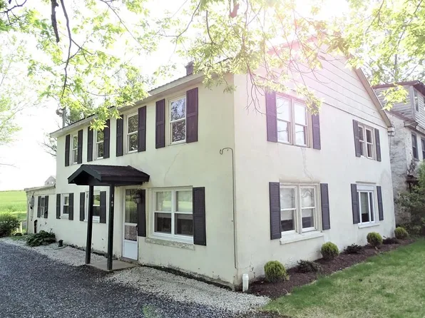 1568 Division Hwy, Ephrata, PA 17522