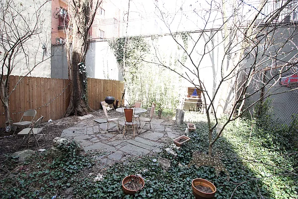 Rented by True Real Estate Group | media 12