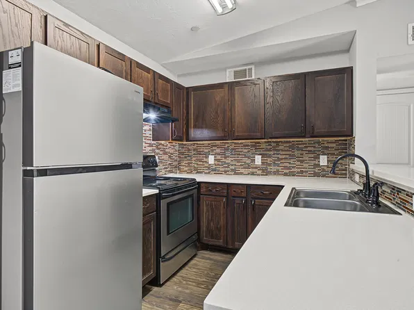 Sterling Park Apartments