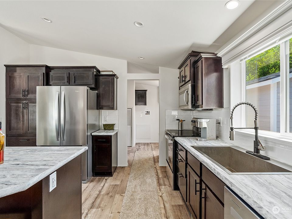 1019 Stanford Dr Cosmopolis WA Zillow