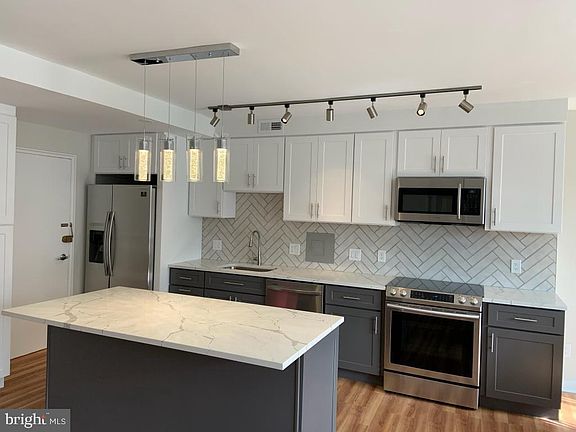 3rd image of 4740 Connecticut Ave NW APT 408