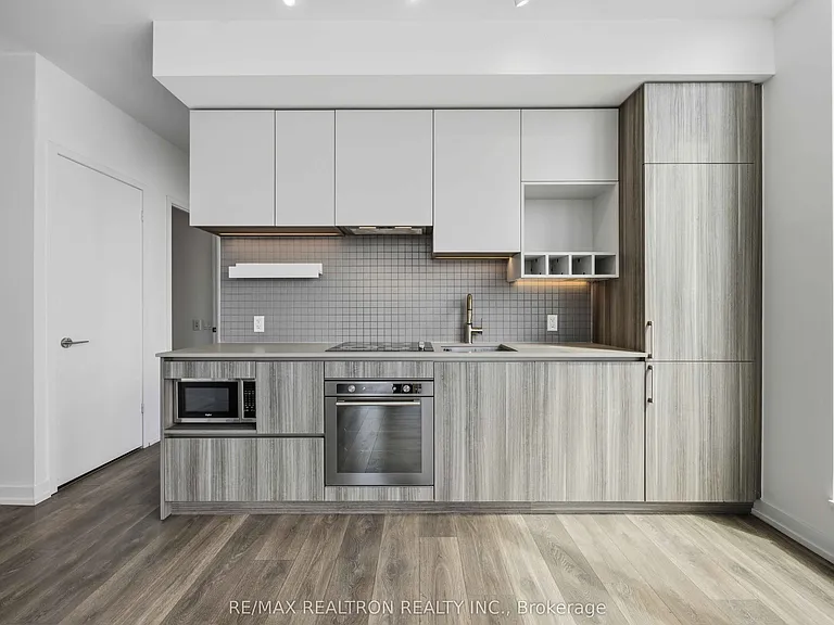 898 Portage Pkwy #903 — Photo 12