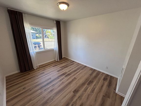 5th image of 2809 Watson Ave #1