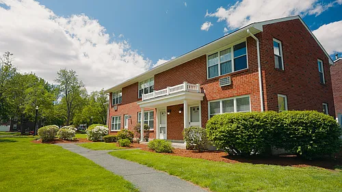 Hathaway Farms Townhomes at Northampton Photo 1