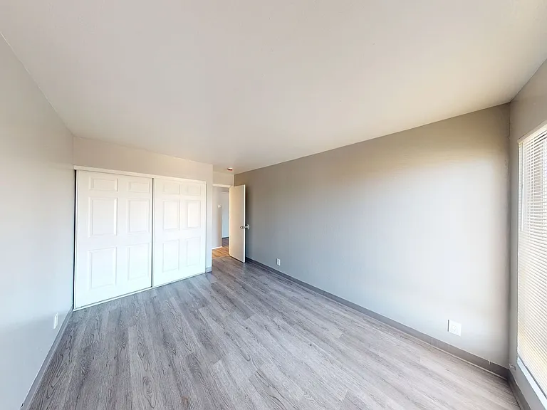 7036 MacArthur Blvd — Photo 14