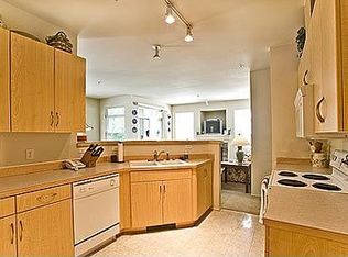 539 241st Ln SE, Sammamish, WA 98074