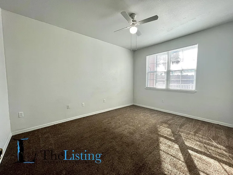 3428 Soho St #B6 — Photo 10