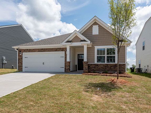 4th image of 938 Pineland Dr