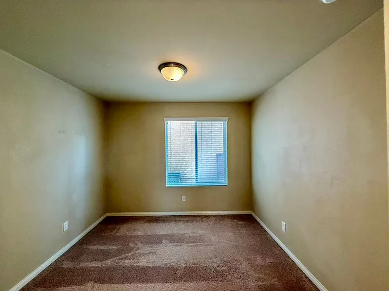 8105 Discovery Point St — Photo 6