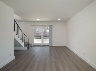 Spacious 2 Bed Townhouses! * Best Koreatown Location * Washer & Dryer * Bidet, Los Angeles, CA 90005