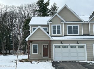 9 Kelts Farm Rd, Schenectady, NY 12309