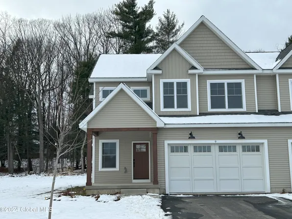 9 Kelts Farm Road, Niskayuna, NY 12309
