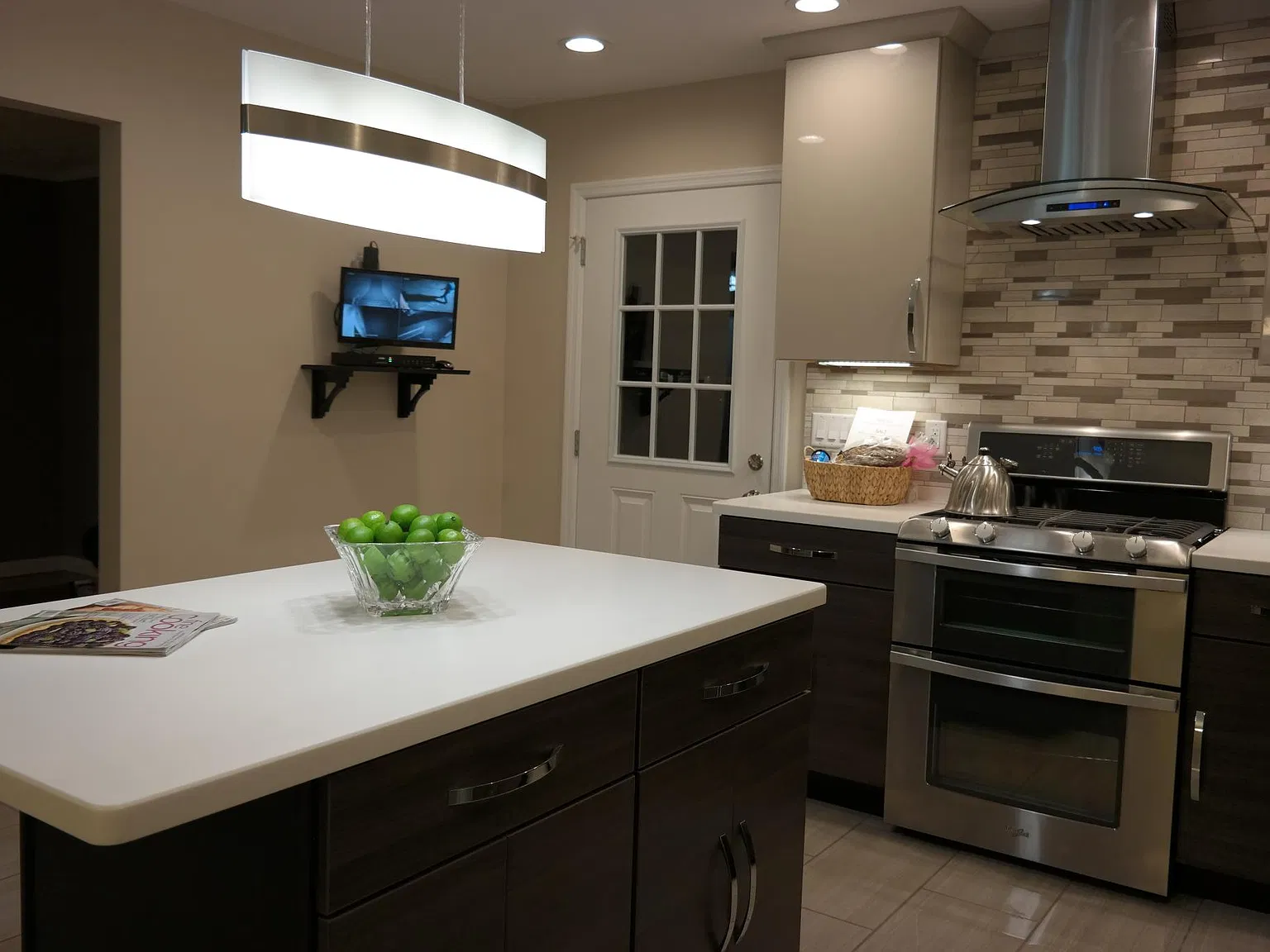 3 bed, 2031 sqft, $2,500 — Photo 2